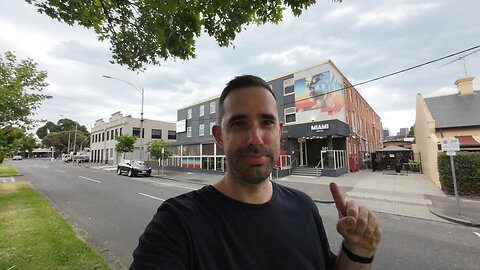 Fozzy Hotels, Ep. 2: 1 Night at the Miami Hotel Melbourne in Australia