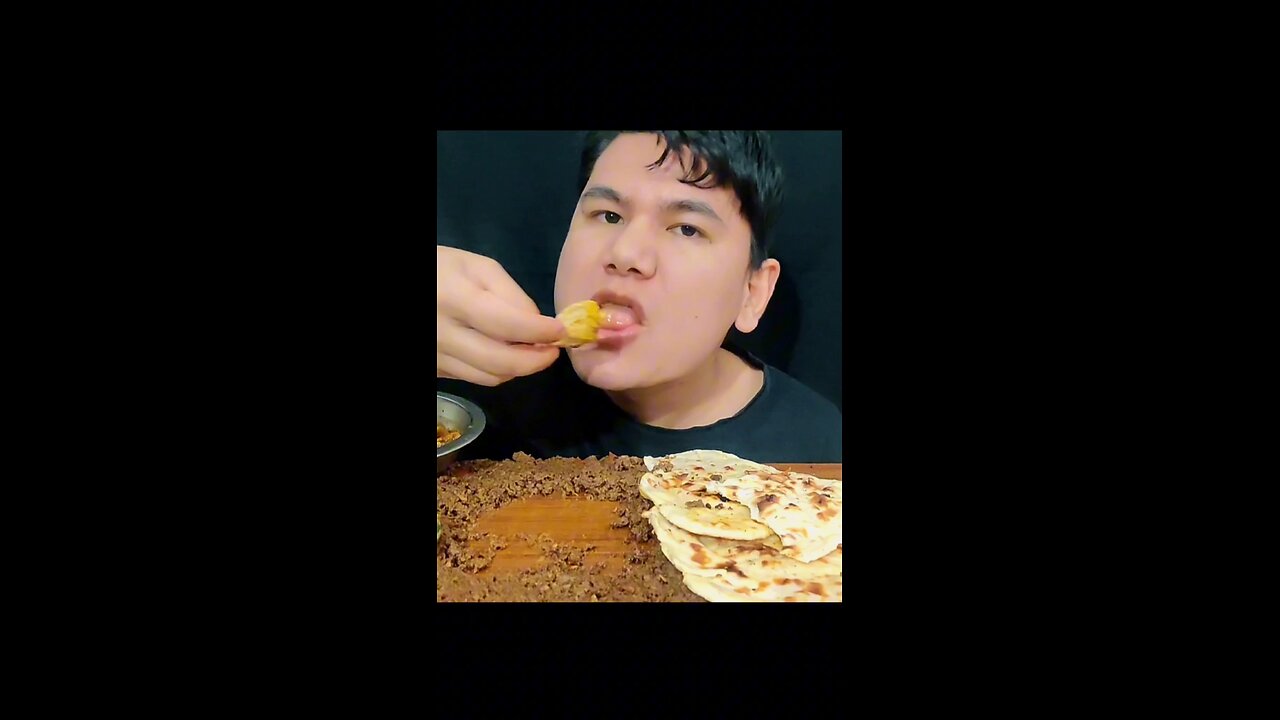 Eating Indian food Naan Mukbang