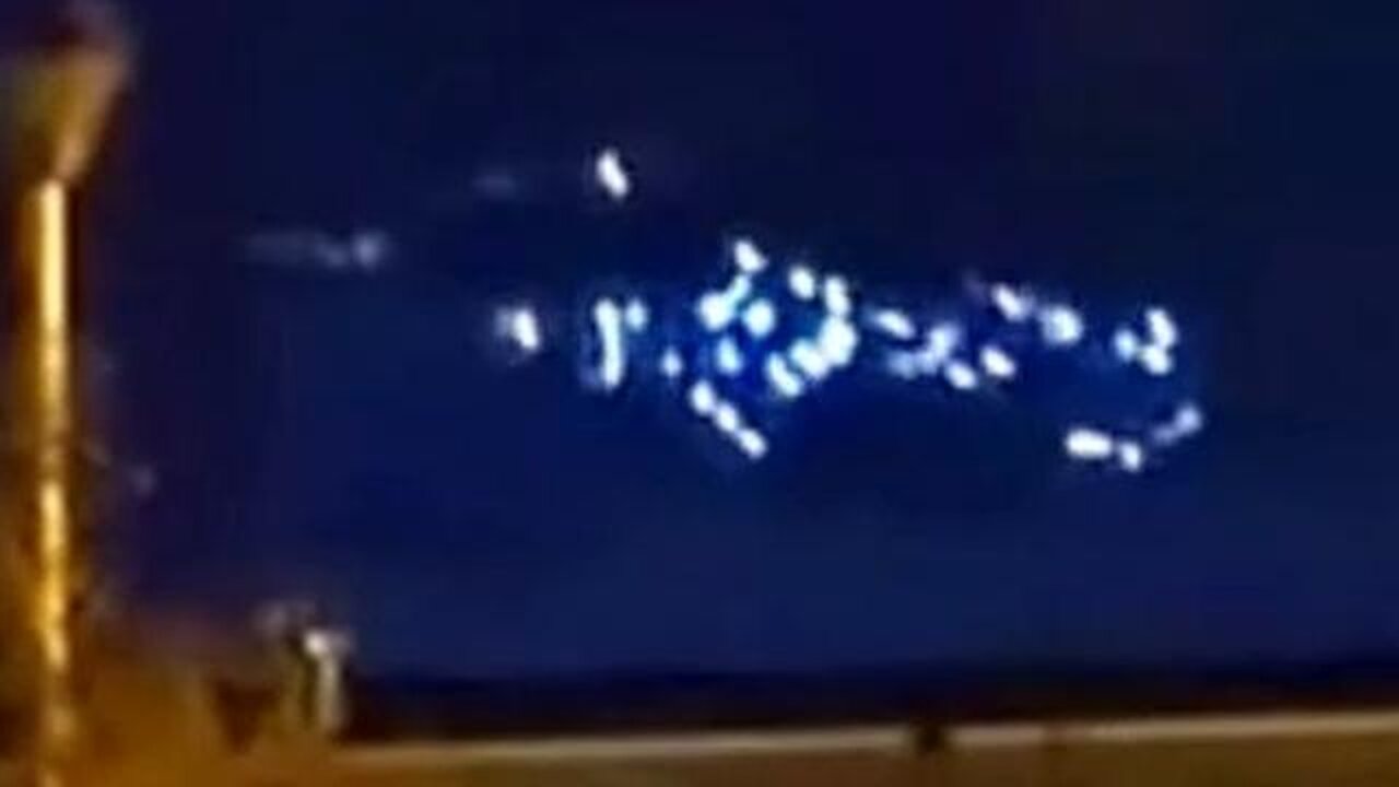 Strange swarm over Puerto Natales! user captured these #lights moving across the sky #UFO #ANGELS #streakers