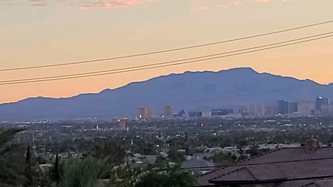 Did you SEE tonight's WINDY Las Vegas sunset? Check THIS out! 07.28.2025 #follow #lasvegas #gaming