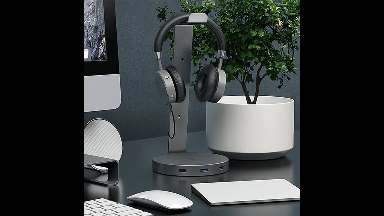 The Amazing 3-Port USB3.0 Hub with Headphone Stand