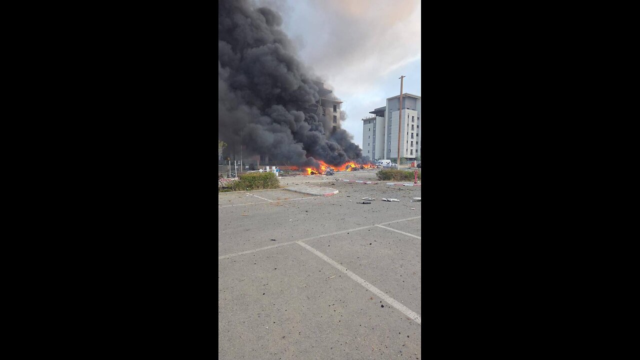 The Beersheba Municipality reports that the impact was a direct hit and not fragments,