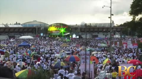Hundreds of thousands rally in Manila against flood-control corruption scandal