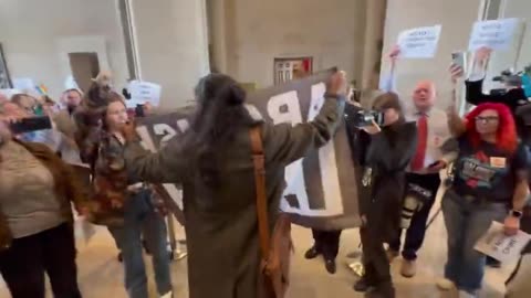 Tenn State Capitol - Insurrection Allowed.