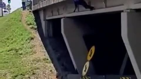 FROGGERED
