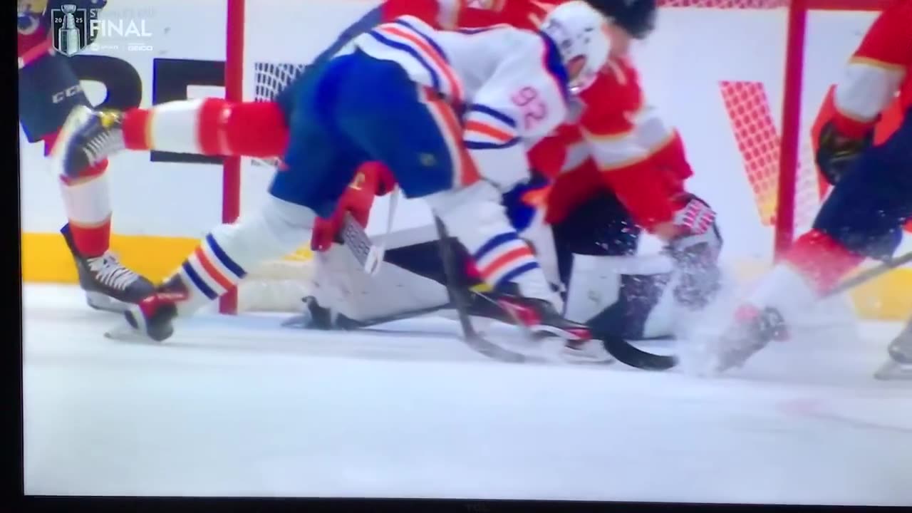 Oilers RW #92 Vasily Podkolzin 🥅(2)🏒Backhand Goal