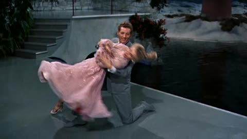 Vera Ellen & Danny Kaye - White Christmas = The Best Things Happen While You Dance