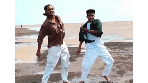 EXCLUSIVE: Ishq Hai Yeh Liquid Dance | Aisha’s 0:15 Wave-Move Highlight