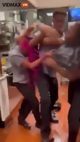 WOULD YOU WORK WITH A BUNCH OF NIGGERS ? 💩💩💩