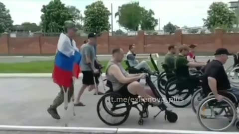 🇷🇺🎩 Ukraine Russia War | Russian Parade Celebrates Soldiers, But What's the Nuance? | RCF