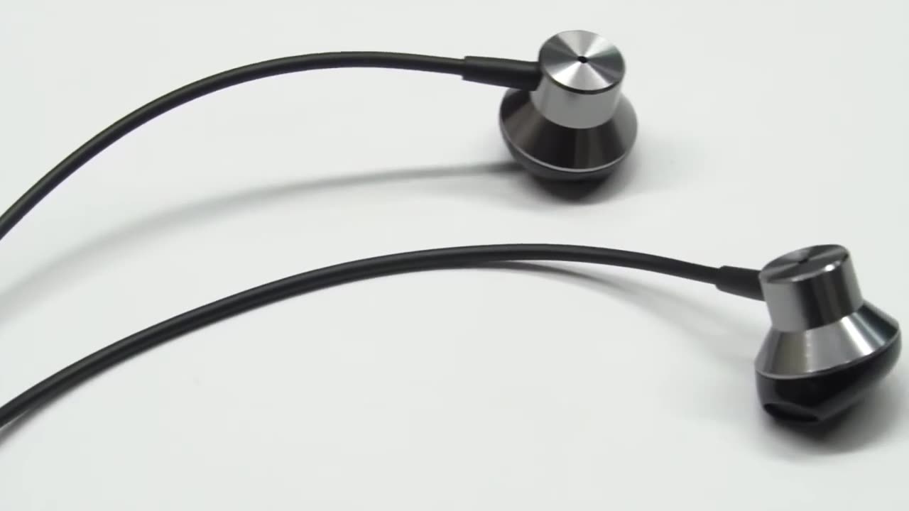 Wired In-ear Headphones with Microphone and Wire Control, for Music, Video and Game