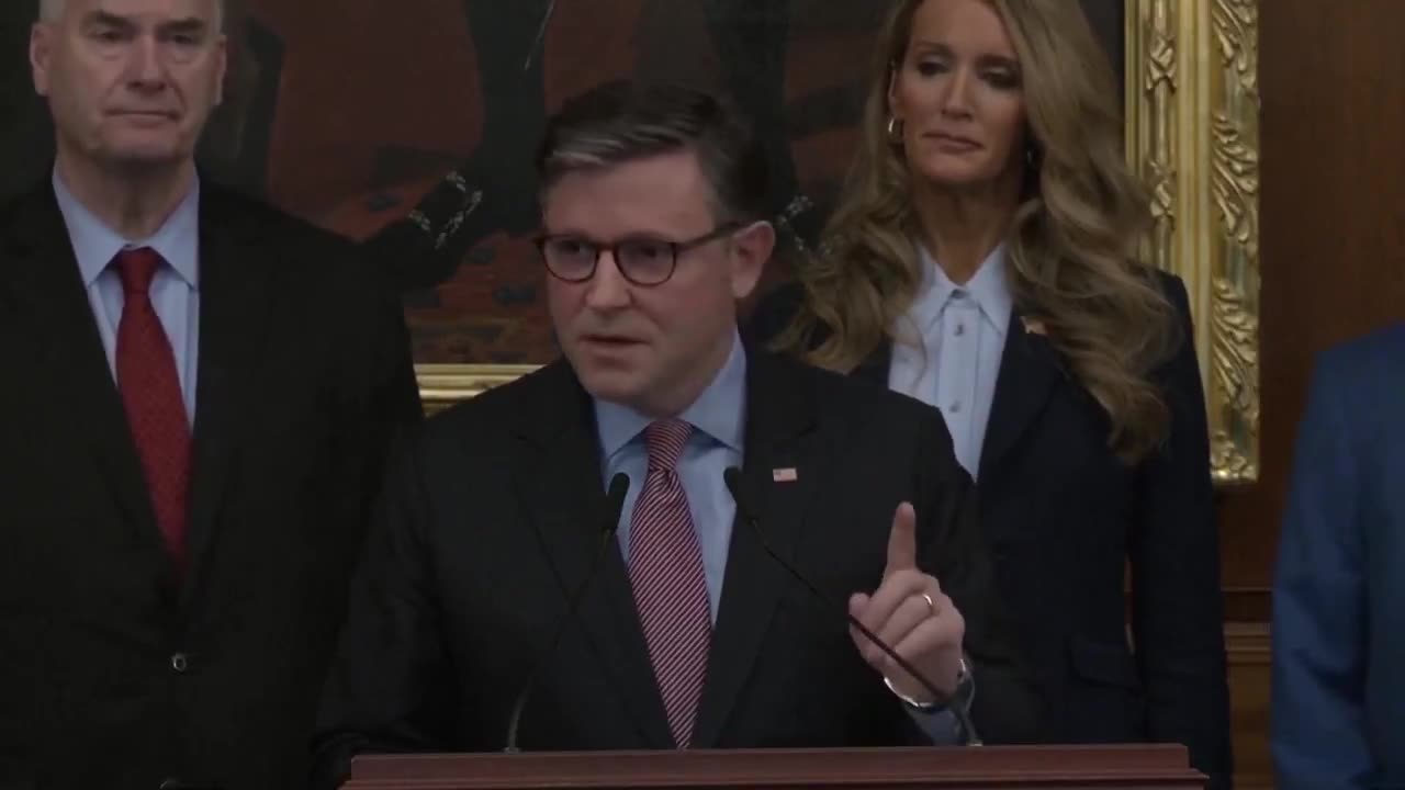 Speaker Johnson | What are they fighting? It's a CLEAN CR.