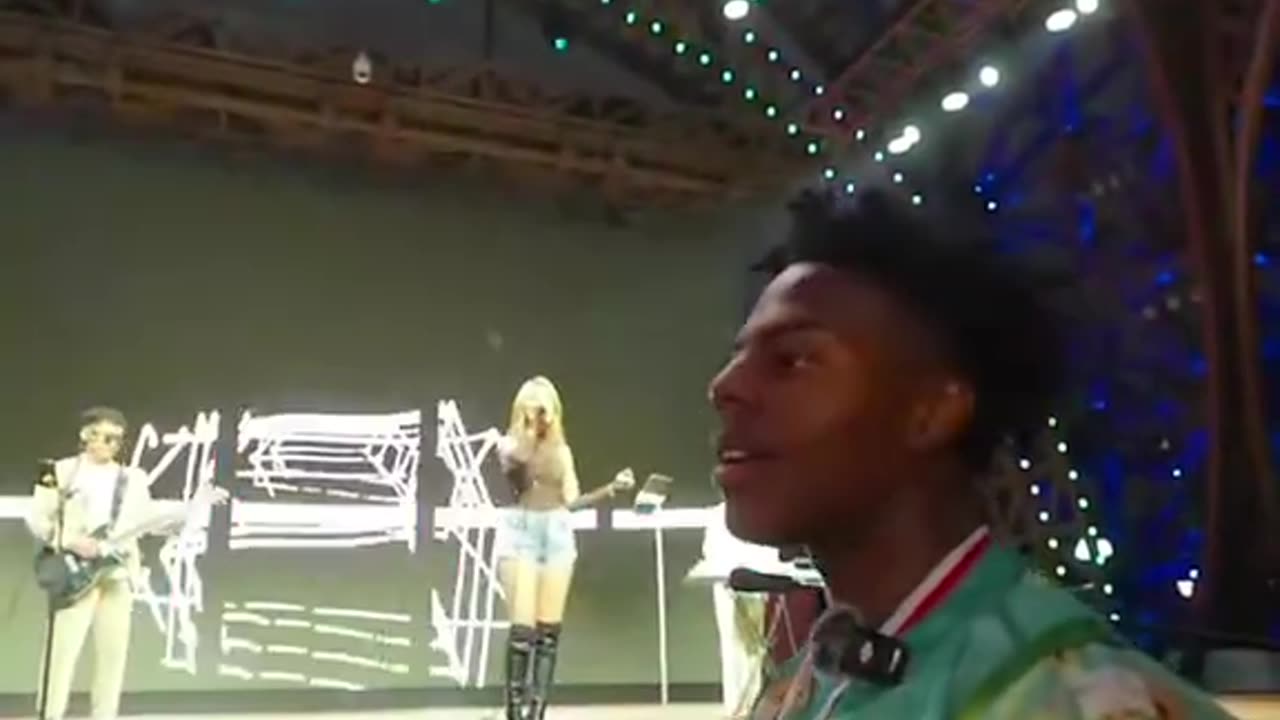 IShowSpeed didn't realize he had just met the most famous singer in Shenzhen 😳 #ishowspeed
