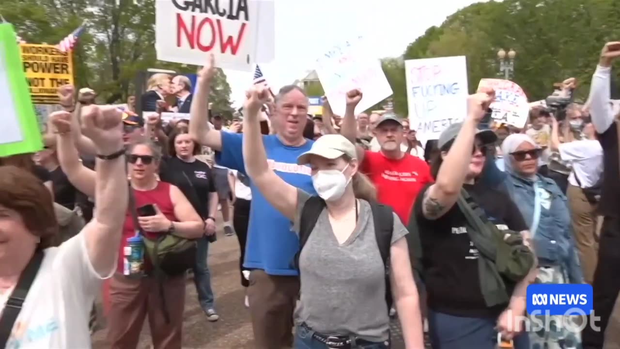 Anti-Trump protesters attend mass rallies across US