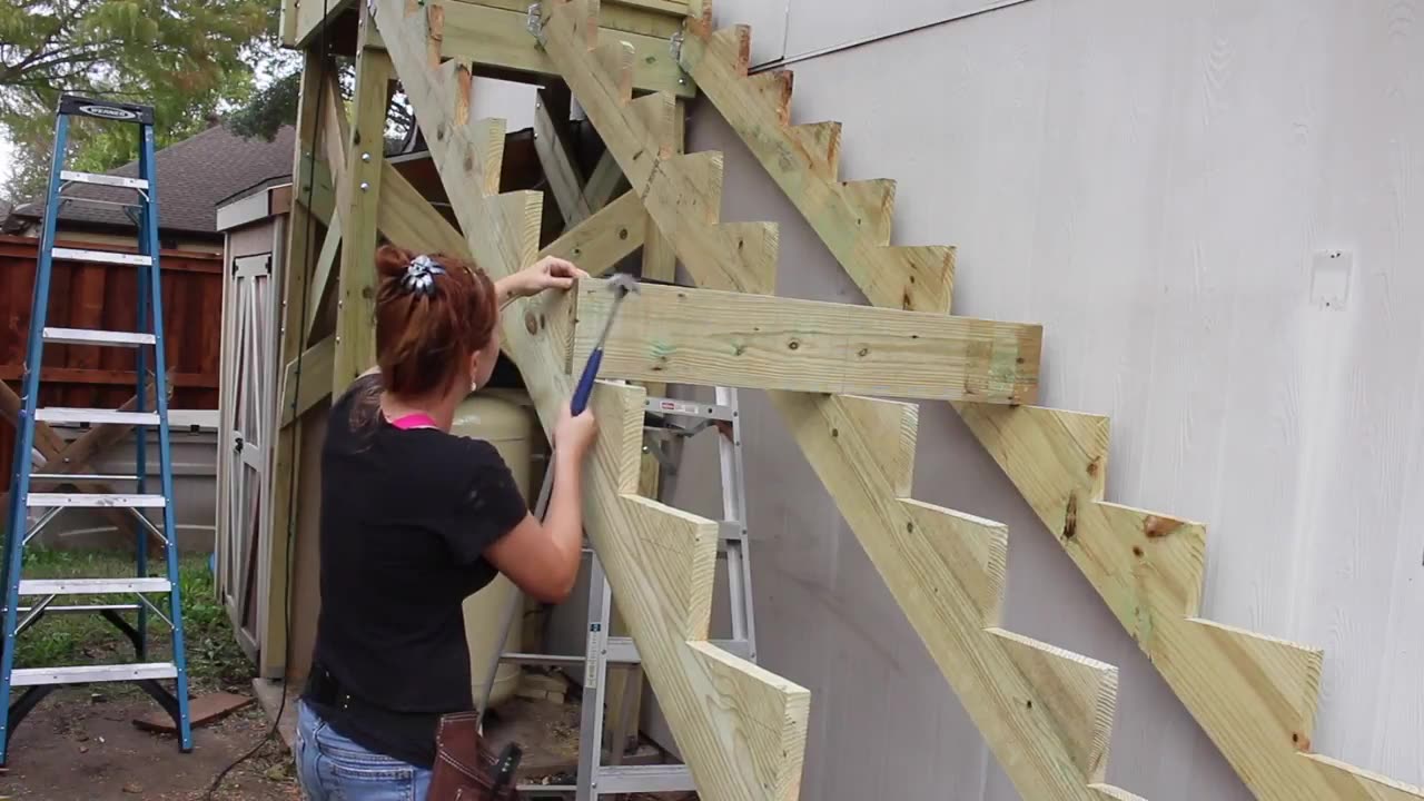Step-by-Step DIY Guide to Constructing Large Outdoor Staircases