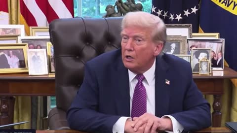 Trump WARNS Venezuela Not to Fly Jets Over US Naval Vessels: 'They'll be shot down'