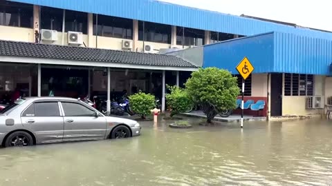 'Like the ocean': Malaysian evacuees reflect after severe floods