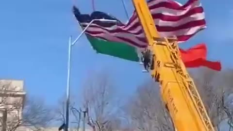Illegal aliens are now placing Mexican flags on construction sites across the United States