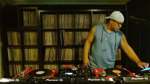 Vinyl Sessions with Wil Milton 10.29.25