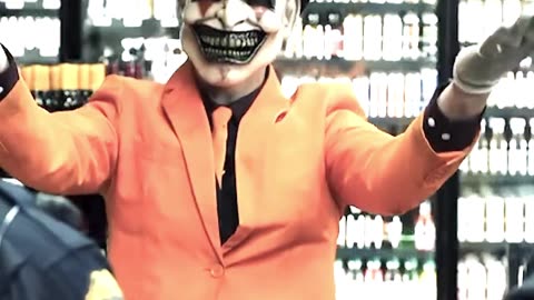 Masked clown shows cops a magic trick