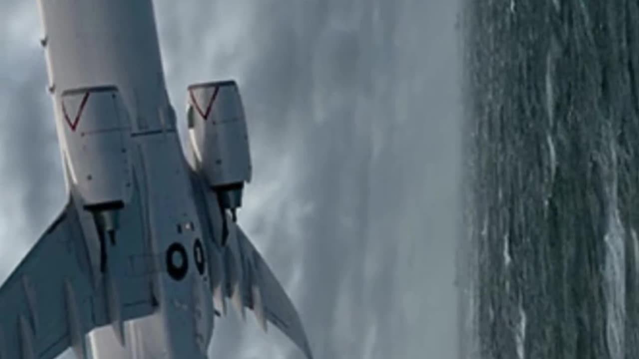 P-8 POSEIDON: THE ULTIMATE SUBMARINE HUNTER