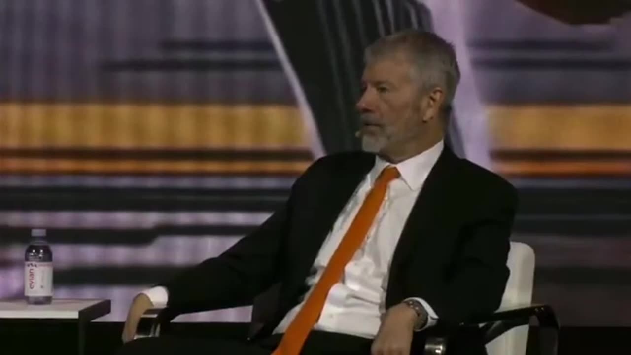 Michael Saylor Just Used AI to Stack $50B in Bitcoin – You Need to See This 😳