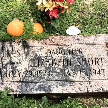 FAMOUS GRAVES - VOL. 112: THE BLACK DAHLIA