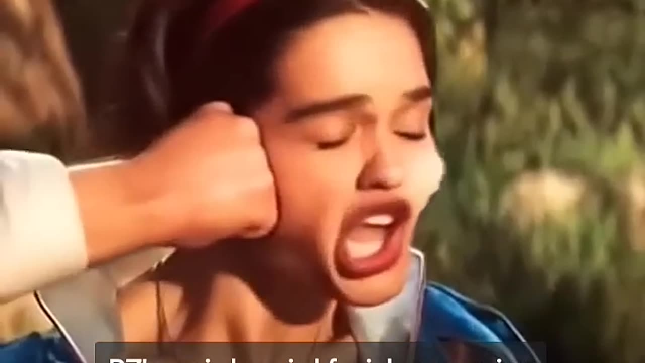 Rachel Zegler funny Facial expression on Snow White (2025)
