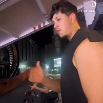 Indian tries to kidnap and ra pe blond woman