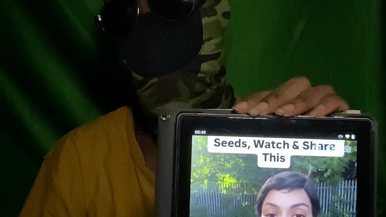 I am not stupid!!! Insta baddie gets shutdown by haters after this video