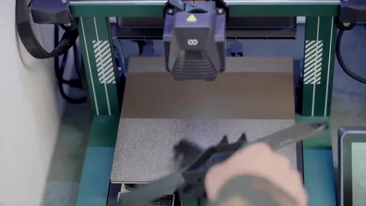 French Colonel Shows Off Mobile Drone Factory That Can Produce 60 Drones a Day
