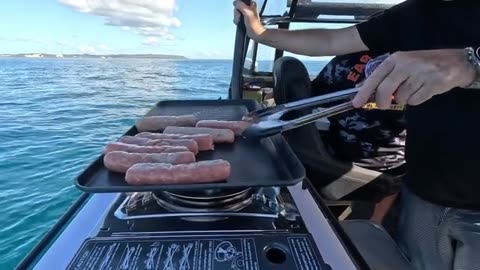INSANE Fishing Adventure Gone Wild Catch of a Lifetime (6)