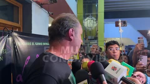 Rodrigo Murray CONMUEVE: La razón por la que usa la capa de su padre en su obra
