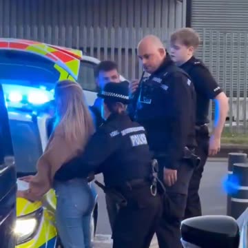 BACK THE BLUE?: Bonnie Blue arrested in the UK!