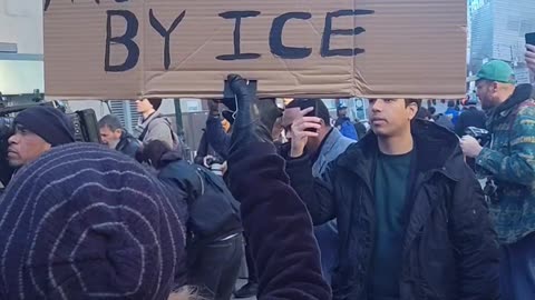 "Say her name: Renee Nicole Good"