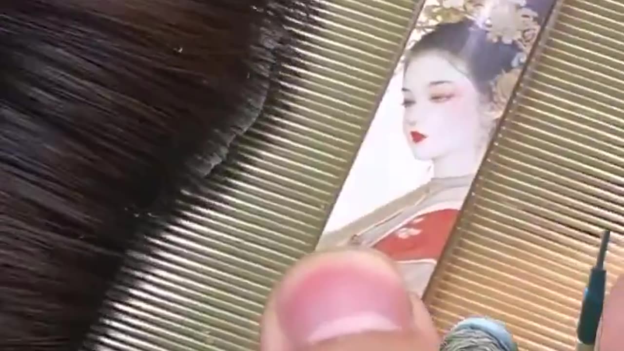 Scalp dandruff removal