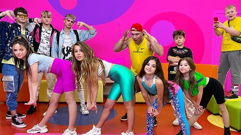 NEW YOGA TEACHER at school! 🥰 Kamil doesn't want a serious relationship? | KiKiDo | Episode 26
