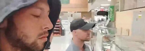 IP2 Stories - Hampton Brandon Argues With Security! Later Presses a Guy At The Deli