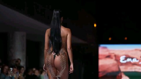 #entertainment #ladies #fashion #show #hot #sexy #woow #viral