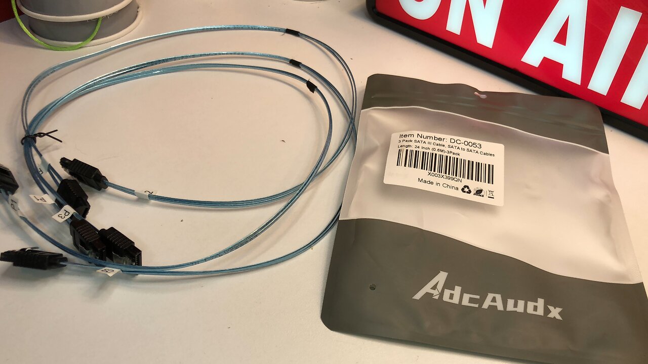 SATA-III Cable 24 Inches Flexible Thin 2Ft Straight 6Gbps Data Locking Latch for SSD HDD Hard Drives