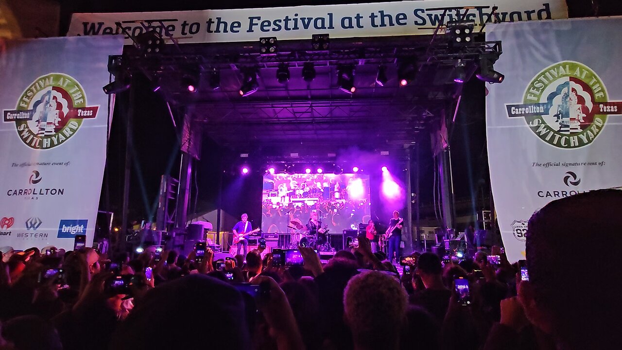 Sixpence None The Richer - Kiss Me (at Carrollton Festival at the Switchyard)