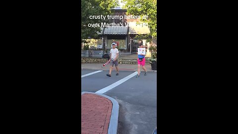 Idiots are carrying an upside down US flag and an “8647” sign get confronted by an Army veteran.