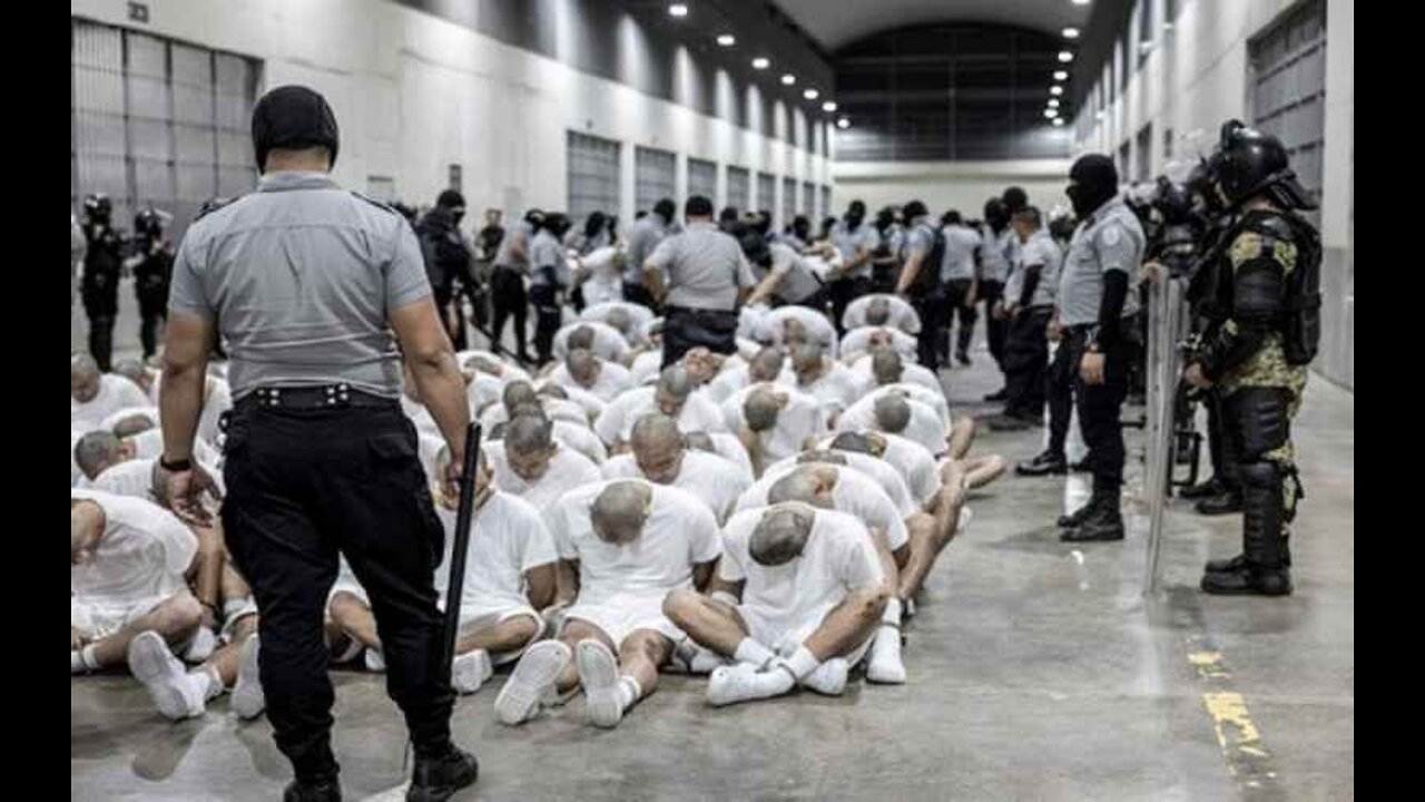 Judge Questions WH on Disregard of Flight Turnaround Order