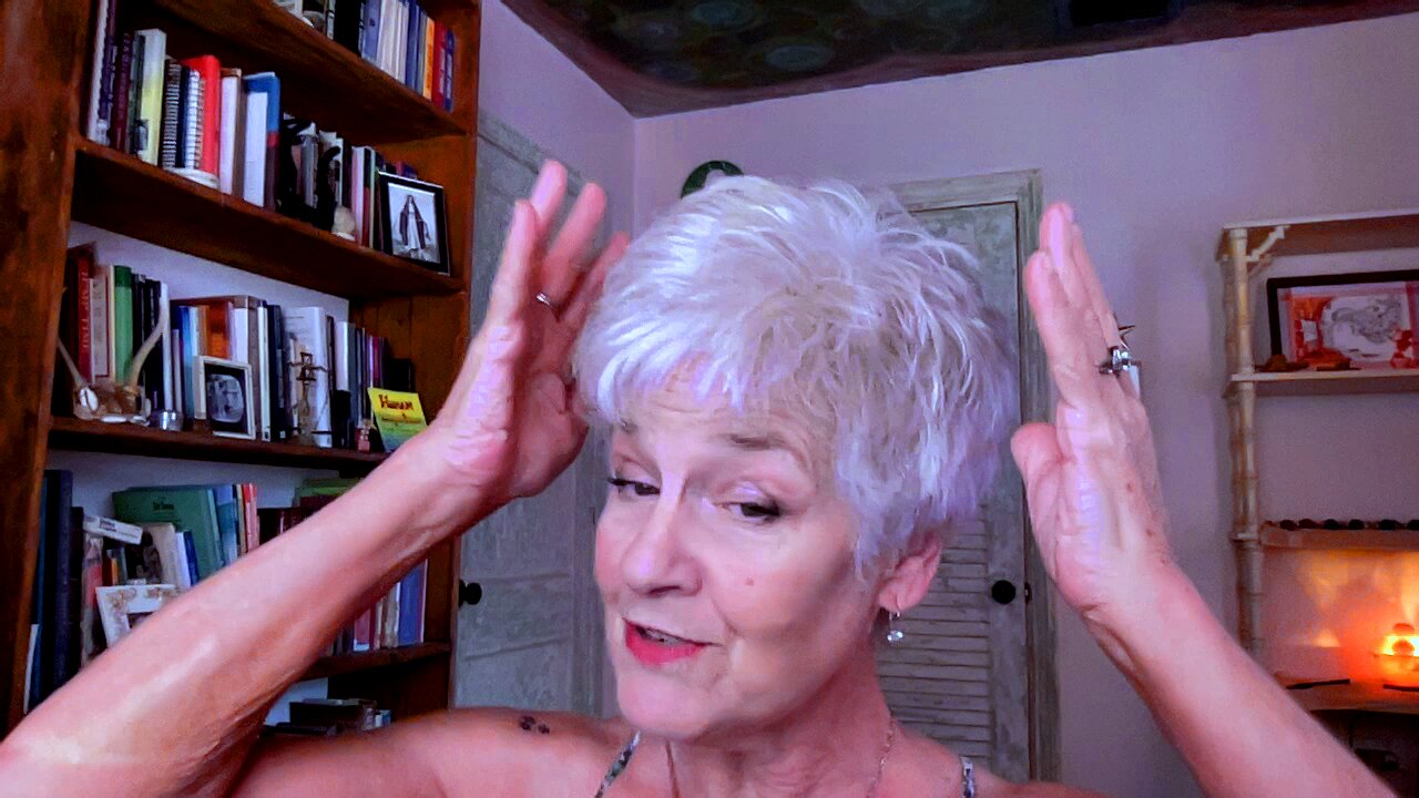 Lady Melody reads Charlotte's Web-episode 9