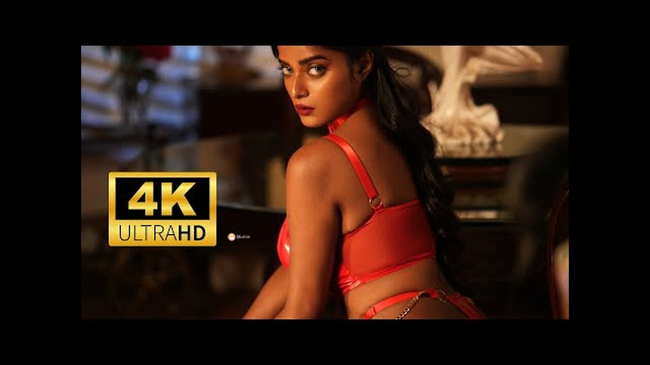 Mesmerizing blend of elegance. hot collection