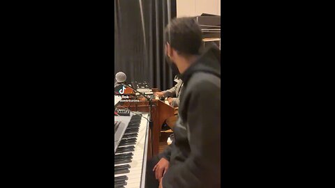 Dominique Brice and Glenn Gibson 🎹🔥🎶🎵 #praisebreak