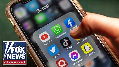 Doctor reveals how social media detox can 'recenter' the brain