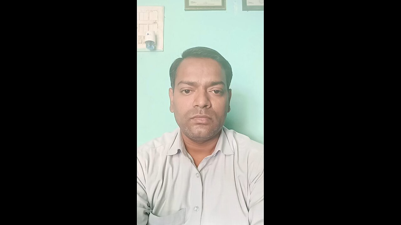 डॉक्टर ।