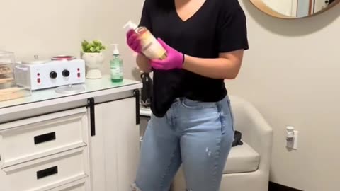 Waxing with Sexy Smooth Cherry Desire Scented Hard Wax | @beautybymaddie1