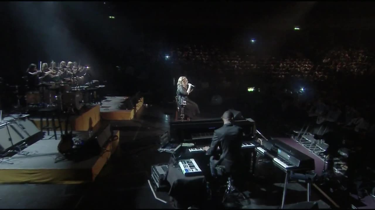 Turning Tables - Adele (live)